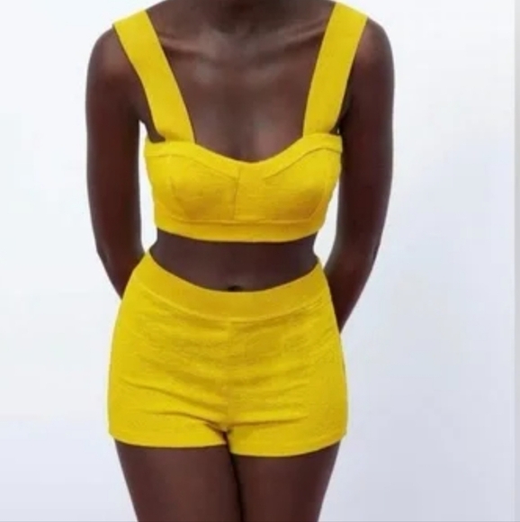 ZARA mustard Yellow Summer Knit Micro Shorts. Size Medium - Picture 5 of 11